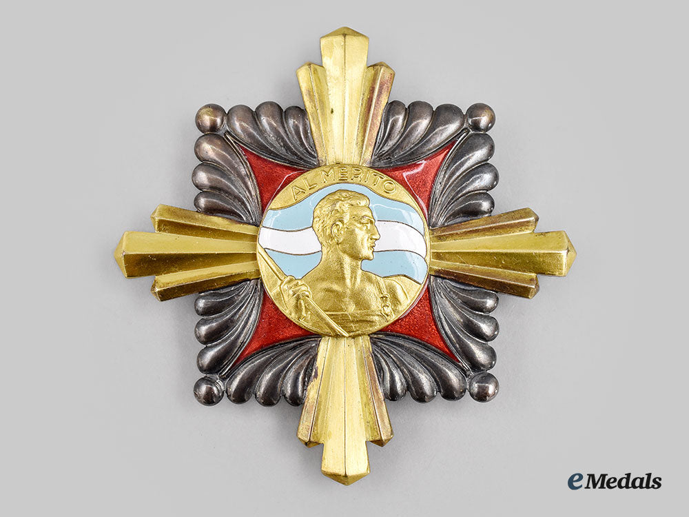 argentina,_republic._an_order_of_may_for_military_merit,_breast_star,_by_joyeria_ricciardi_l22_mnc4323_364_1