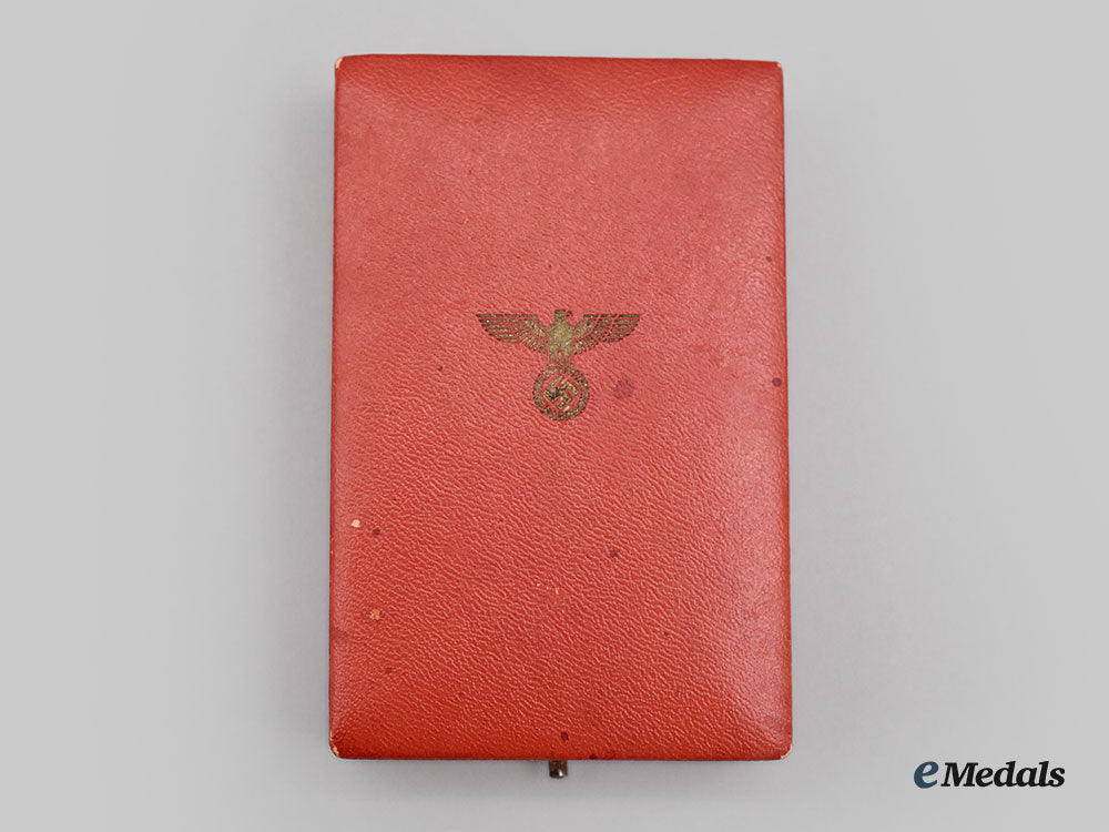 germany,_nsdap._an_nsdap25-_year_long_service_award,_with_case,_by_e._ferdinand_wiedmann_l22_mnc5652_975