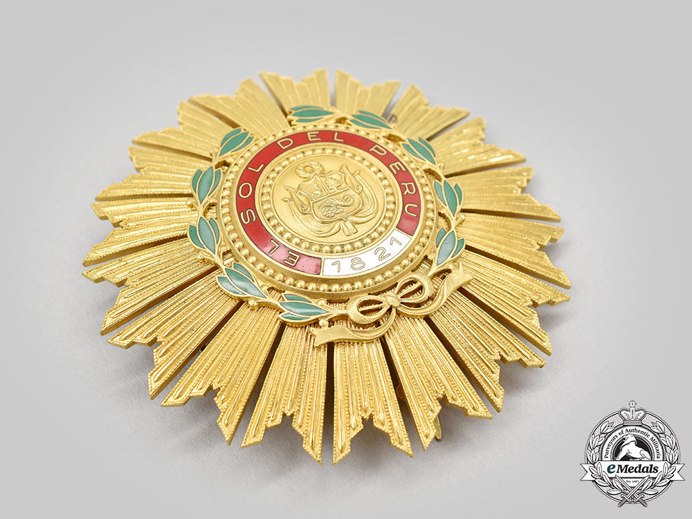 peru,_republic._an_order_of_the_sun_of_peru,_grand_cross,_by_casa_nacional_de_moneda,_c.1960_l22_mnc6562_157