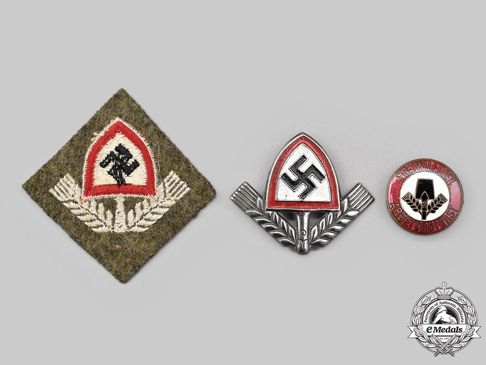 germany,_rad._a_mixed_lot_of_insignia_l22_mnc7045_396