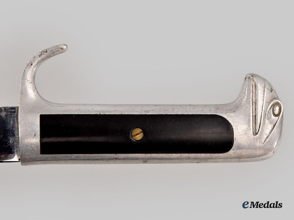 italy,_kingdom._a_rare_model1937_mvsn_officer’s_dagger_l22_mnc7190_655_1