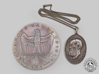 germany._a_pair_of_commemorative_decorations_l22_mnc7551_621