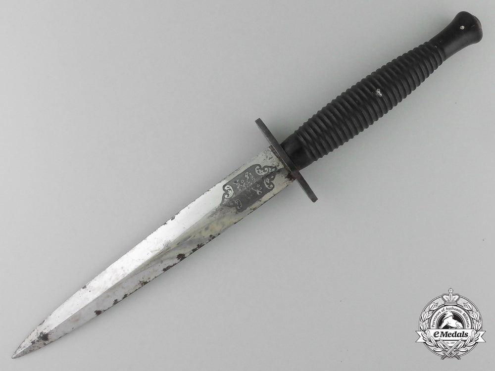 a_second_war_fairbairn-_sykes_fighting_knife;_named_l_095