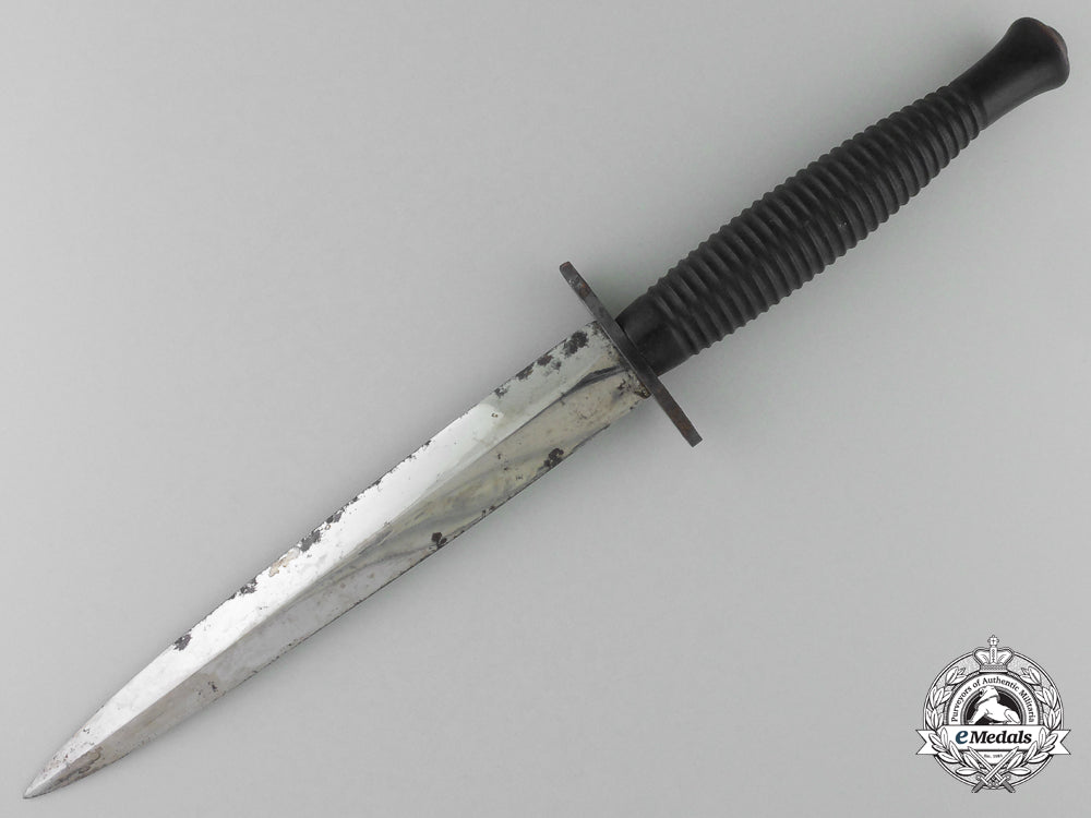 a_second_war_fairbairn-_sykes_fighting_knife;_named_l_096