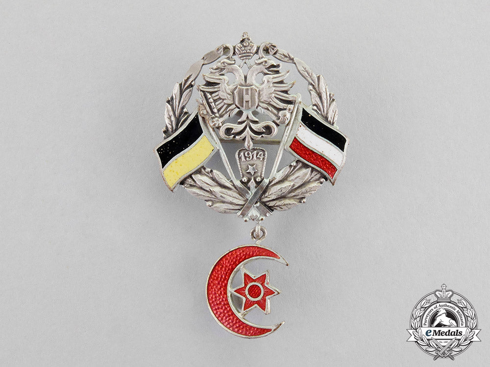 turkey,_ottoman_empire._an_austrian-_german-_ottoman_alliance_badge,_c.1915_m17-3447