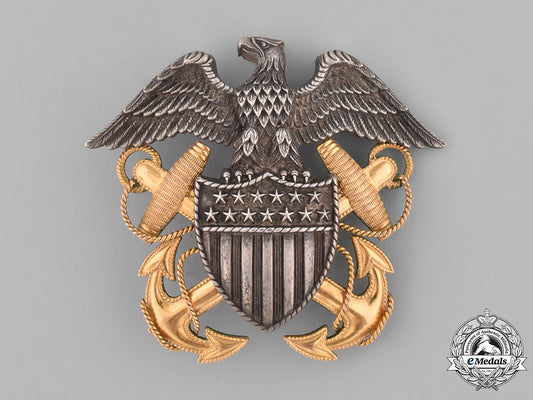 united_states._a_navy_officer's_cap_badge,_c.1940_m181_3948