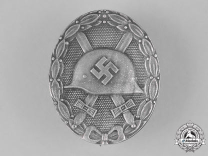 germany,_wehrmacht._a_silver_grade_wound_badge_m181_4605