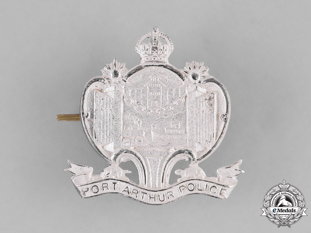 canada._a_port_arthur_police_cap_badge,_c.1945_m181_5347