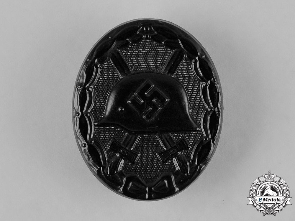 germany,_wehrmacht._a_black_grade_wound_badge_m182_4105
