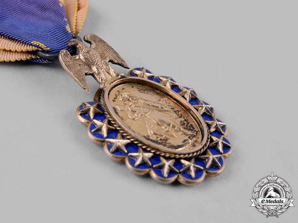 united_states._a_sons_of_the_revolution_medal,_by_bailey,_banks&_biddle,_to_lee_rogers_allen_in_gold,_c.1931_m182_4599