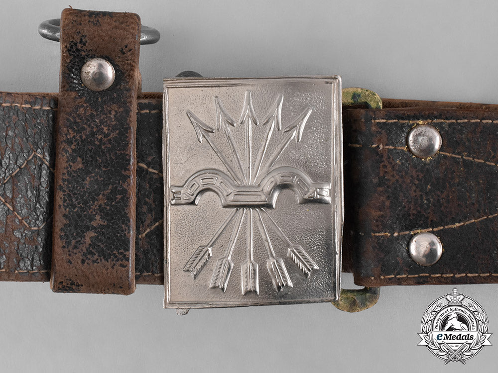 spain,_civil_war._a_franquist_falange_youth_knife_with_belt&_buckle,_c.1936_m182_7115_1_1