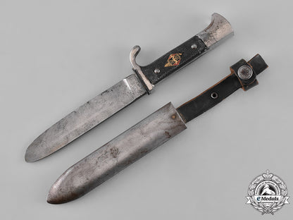 spain,_civil_war._a_franquist_falange_youth_knife_with_belt&_buckle,_c.1936_m182_7117_1_1