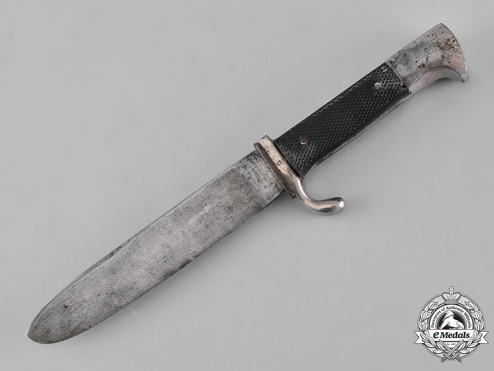 spain,_civil_war._a_franquist_falange_youth_knife_with_belt&_buckle,_c.1936_m182_7120_1_1