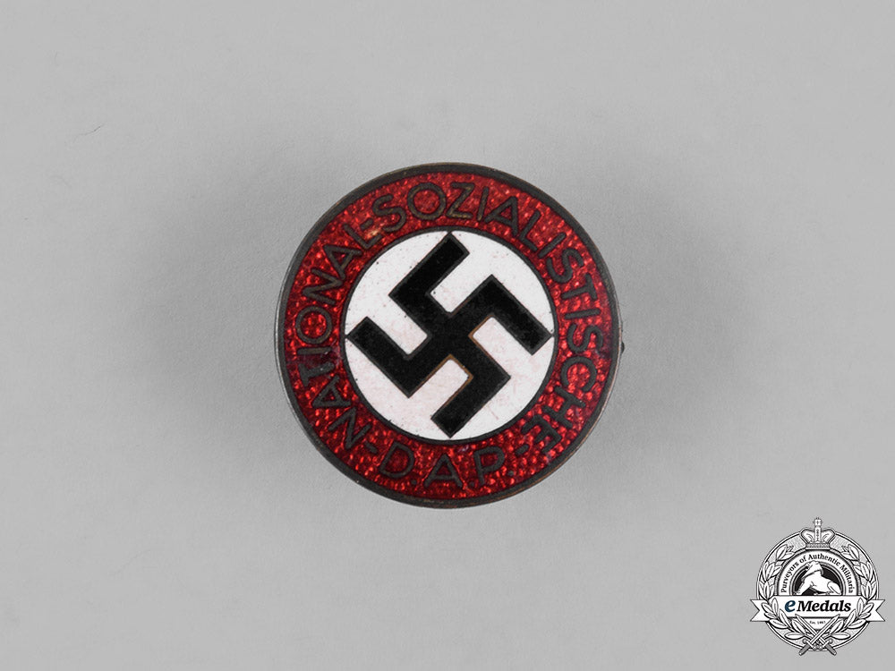 germany._a_nsdap_party_member’s_lapel_badge,_by_karl_hensler_m18_5696