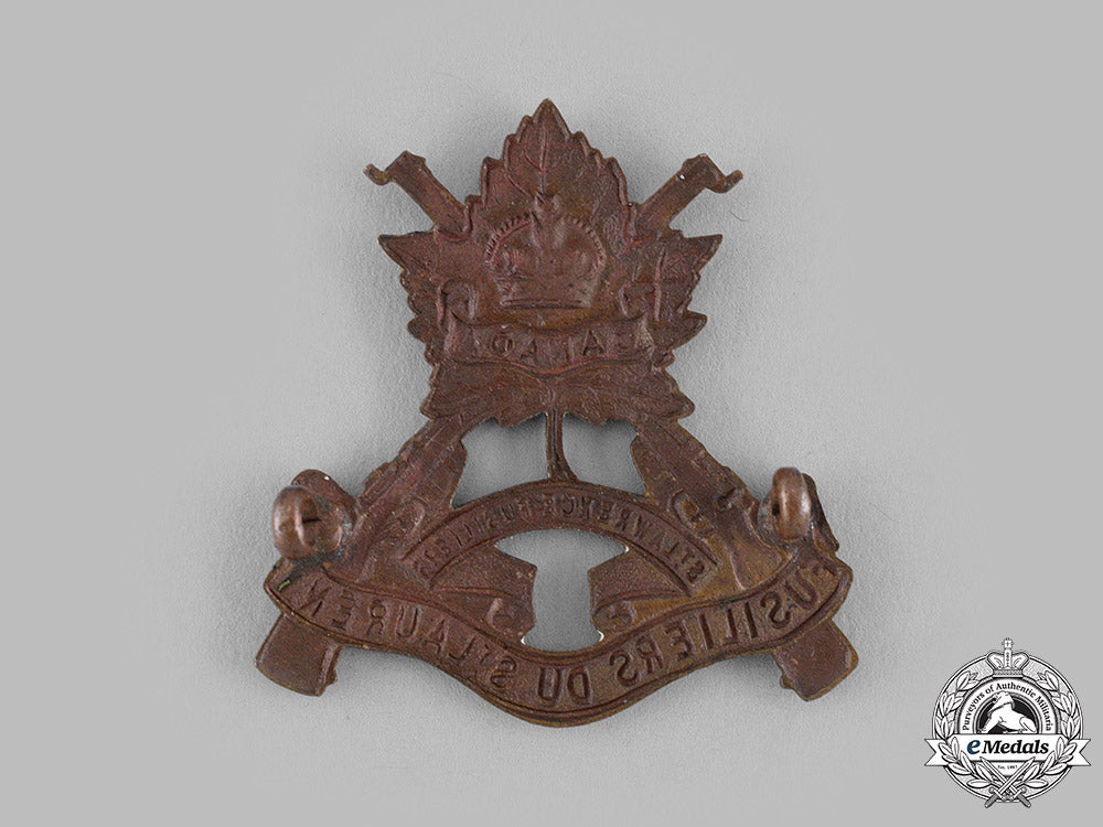 canada._a_fusiliers_de_st._laurent_cap_badge,_c.1940_m19_15235