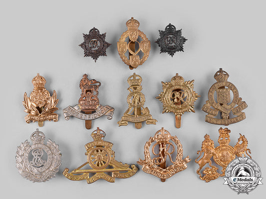 united_kingdom._a_lot_of_cap_badges_m19_17623