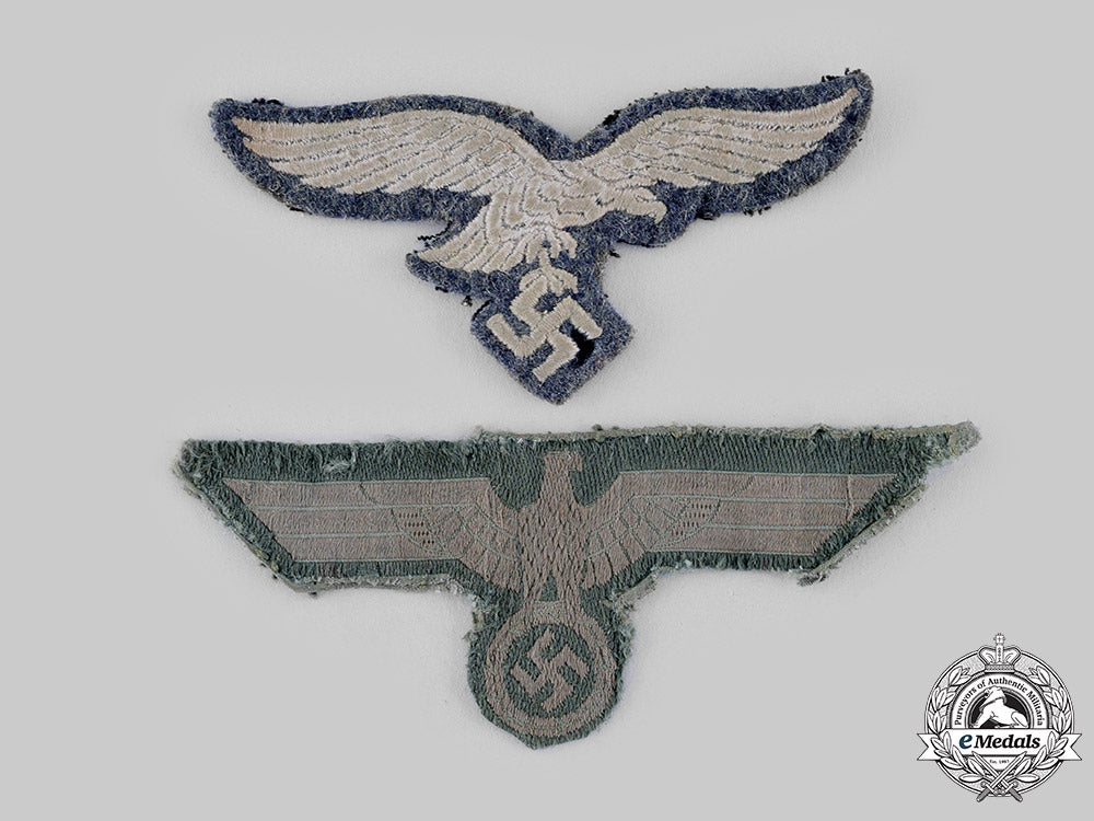 germany,_wehrmacht._a_pair_of_wehrmacht_uniform_eagle_insignia_m19_18511