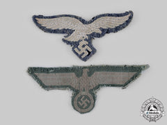 Germany, Wehrmacht. A Pair Of Wehrmacht Uniform Eagle Insignia