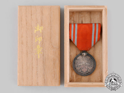 japan,_empire._three_red_cross_society_medals_m19_19916