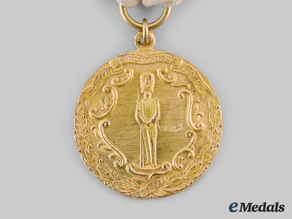 united_states._a_new_york_old_guard_medal,_to_the_ancient_and_honorable_artillery_company_of_boston_and_the_honorable_artillery_company_of_london1903_m19_25808_1