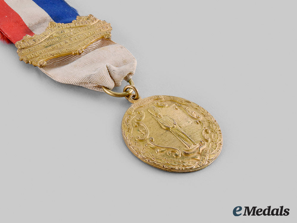 united_states._a_new_york_old_guard_medal,_to_the_ancient_and_honorable_artillery_company_of_boston_and_the_honorable_artillery_company_of_london1903_m19_25809_1