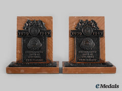 Canada, Commonwealth. Town Of Oakville Commemorative Bookends, To E.g. Pullen