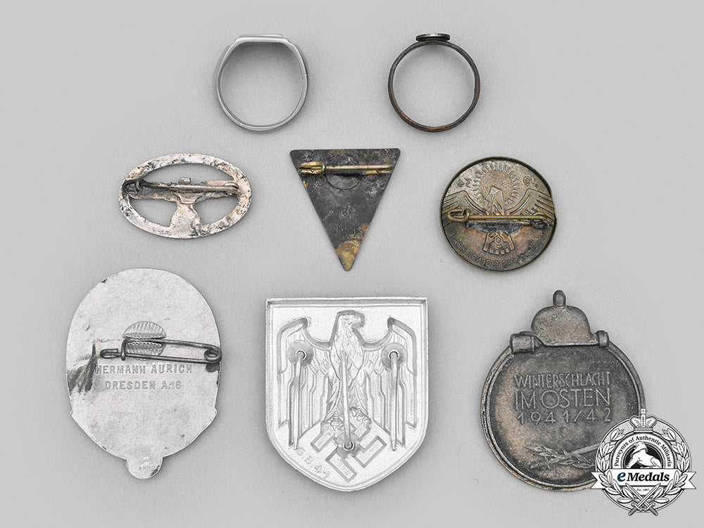 germany,_third_reich._a_lot_of_badges_and_insignia_m20_2267_mnc8180_1_1