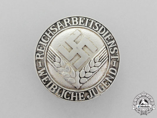 a_radwj(_national_labour_service_female_youths)_membership_brooch_m_247_1