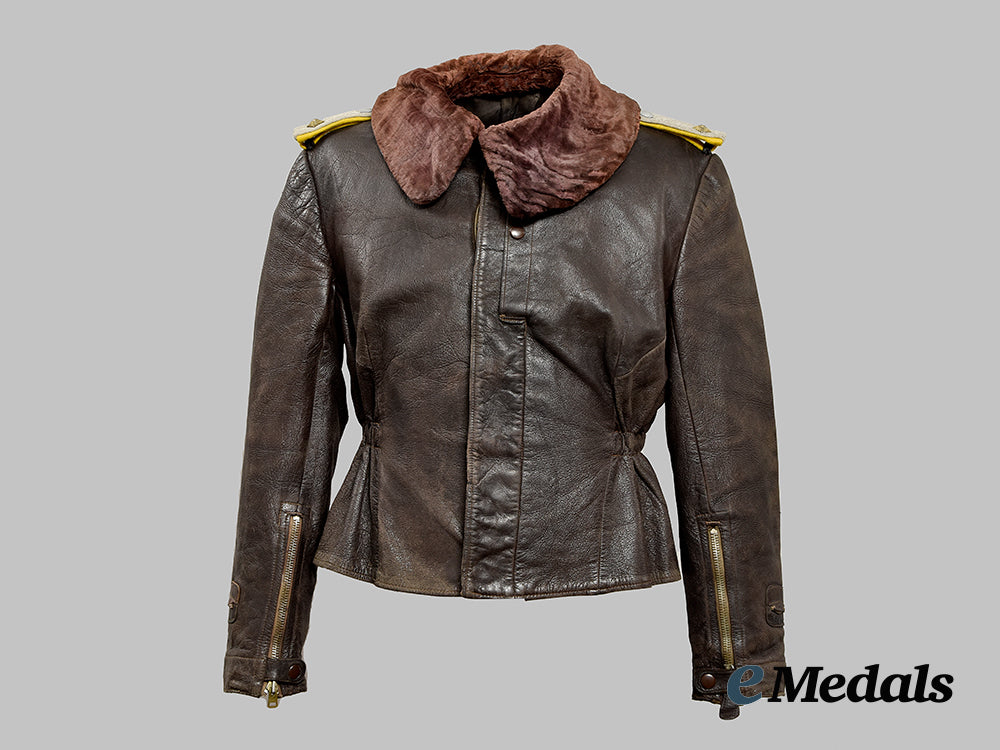 germany,_luftwaffe._an_oberleutnant’s_leather_flight_jacket,_by_karl_heisler__mnc4442