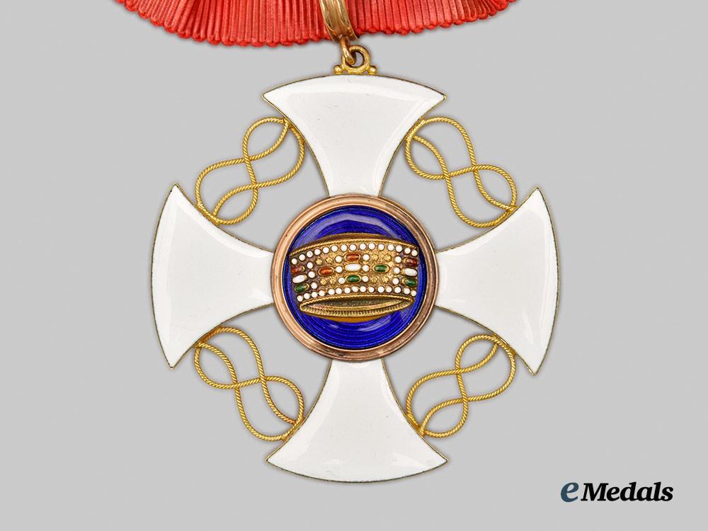italy,_kingdom_an_order_of_the_crown_in_gold,_commander's_badge,_c.1915__mnc5266