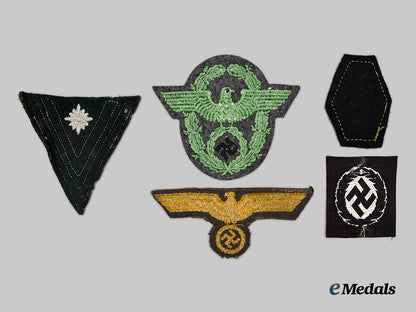 germany,_third_reich._a_mixed_lot_of_insignia__mnc5801