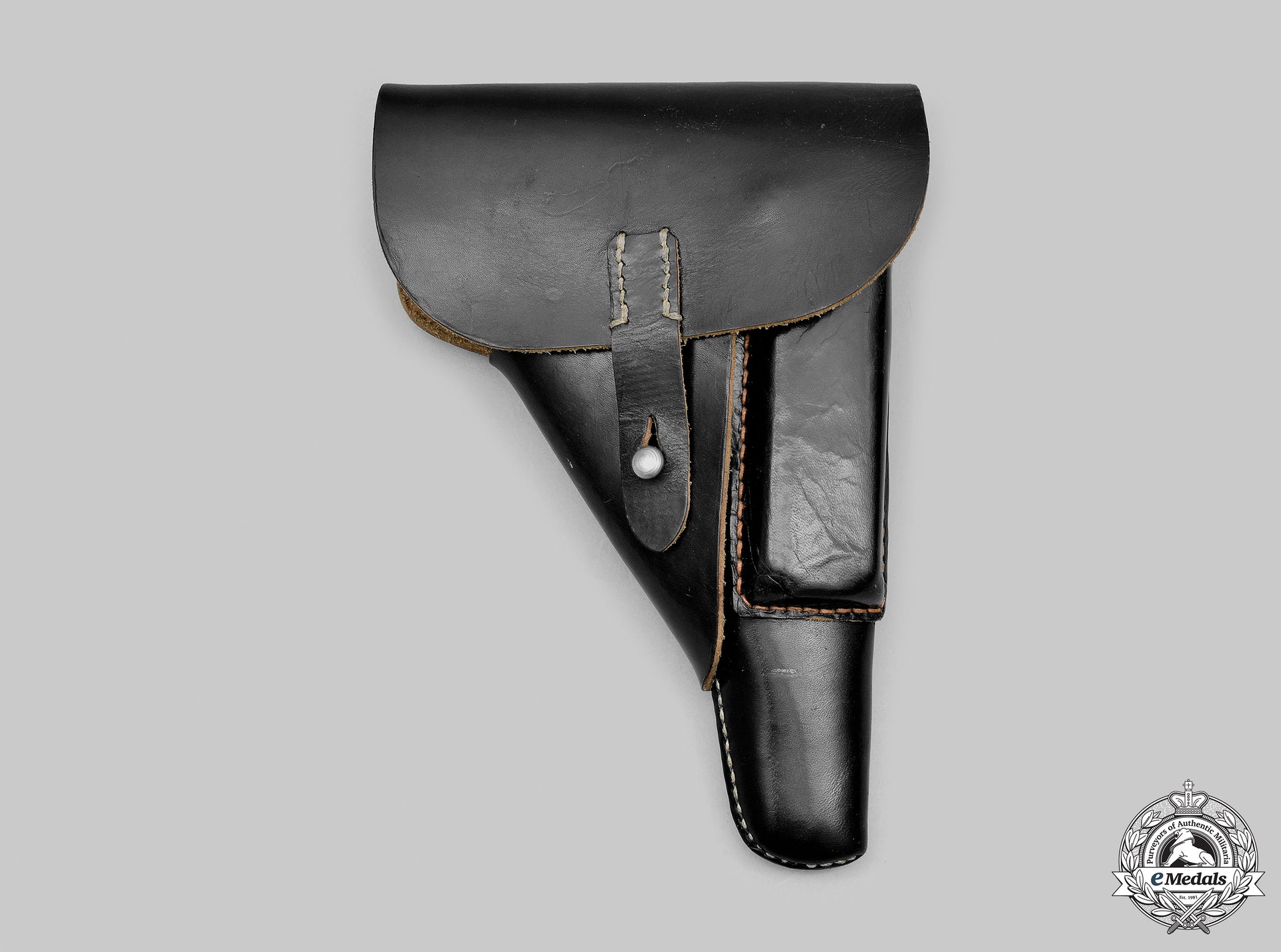 germany,_wehrmacht._a_walther_p38_pistol_holster,_with_clip,_c.1944__mnc6654_m20_0505_1