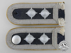 A Luftwaffe Oberfeldwebel Paratroop/Flying Units Shoulder Straps