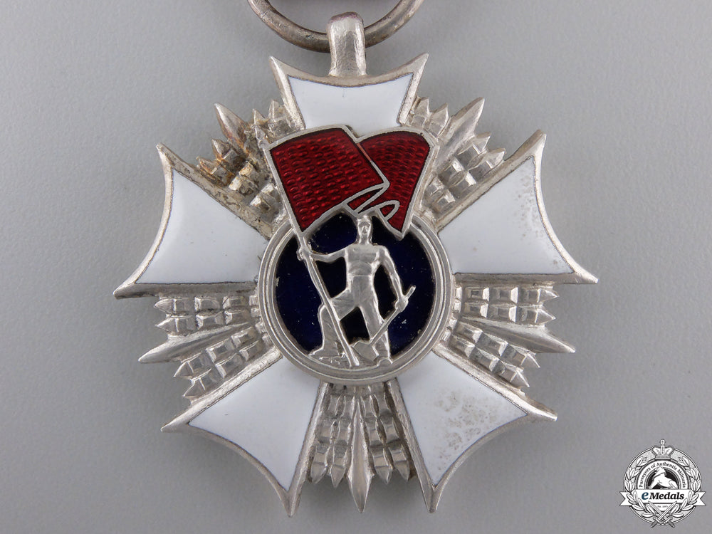 a_polish_order_of_the_standard_of_labour;2_nd_class_s0100765