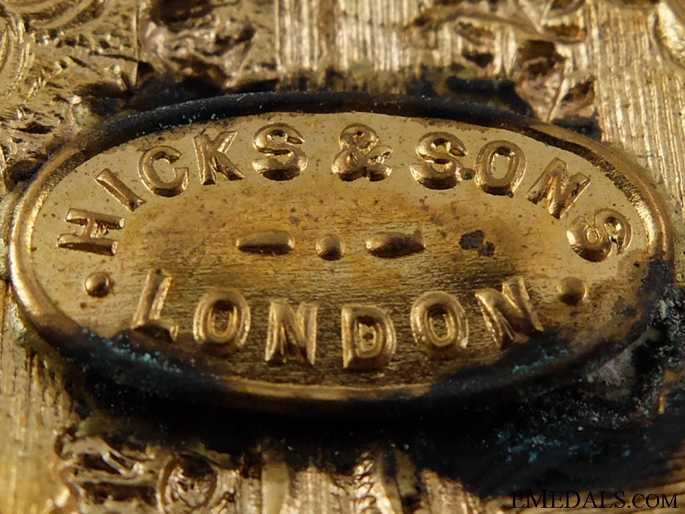 a_royal_canadian_artillery_officer's_helmet_plate_c.1905_s0832522_copy