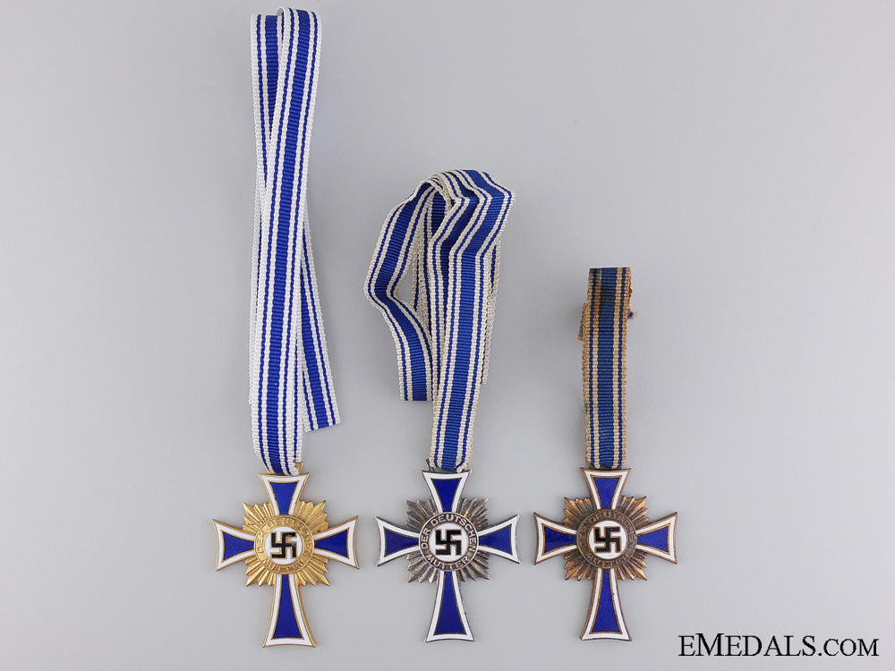 three_third_reich_german_mother's_crosses_three_third_reic_5422daf420967