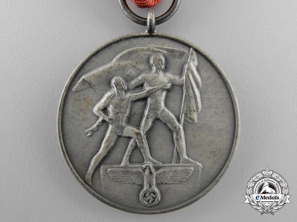 a_commemorative_medal_for13_march1938_with_case_u_248